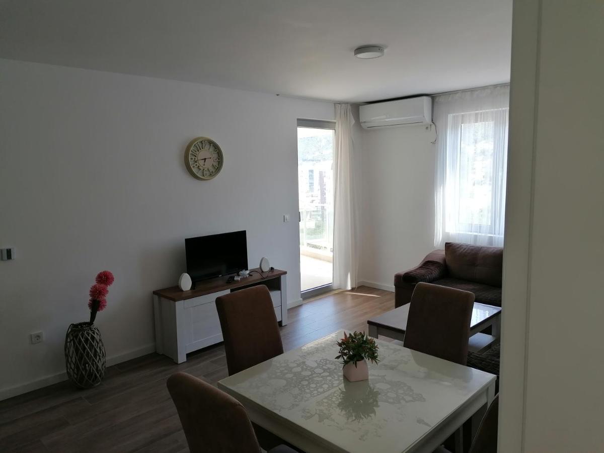 Riki Dream Apartment Dobra Voda Ngoại thất bức ảnh